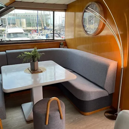Hotel Yacht Aquamarina Vieux Port La Rochelle La Rochelle  Exterior foto