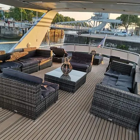 Hotel Yacht Aquamarina Vieux Port La Rochelle La Rochelle  Exterior foto